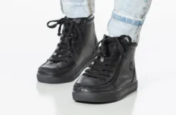 Black To The Floor Leather BILLY Classic Lace Highs -Style Step Shoes Shop BK21300 002 studio standing 2 940x614 4ba25071 85ee 4165 b571 ff08d601be5e