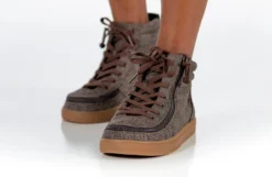 Brown Jersey BILLY Street High Tops -Style Step Shoes Shop BK21310 200 studio standing 2 940x614 e48606ca 73f9 4181 9f94 e76b8b4862ba