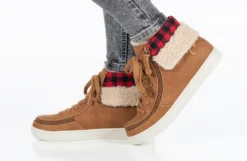 Cognac BILLY Cuffs 20 Cognac BILLY Cuffs -Style Step Shoes Shop BK22341 211 studio standing 1 940x614 6ff609fb 1a5a 4213 8faa bf8e2ae00b34