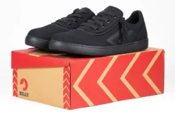 Men's Black To The Floor BILLY CS Sneaker Low Tops -Style Step Shoes Shop BM22343 001 studio 1 940x614 1803c70d a44b 4ae2 a6d0 42619a590cf8